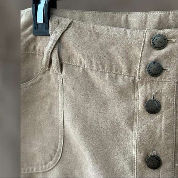 🤎Buttoned skirt🤎 - Picture 2 of 3